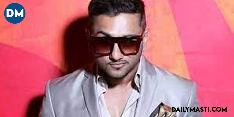 Yo Yo Honey Singh appears before Delhi's Tis Hazari court in connection to domestic violence case