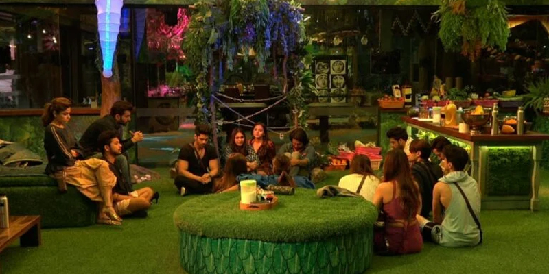 ‘BIGG BOSS’ makes a shocking announcement leaving contestants aghast