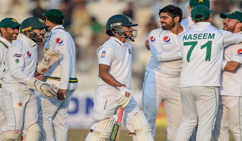 Pakistan quicks combine to unsettle Bangladesh early on the first morning