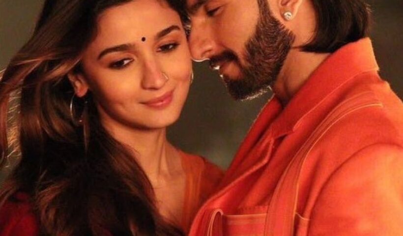 Few more pictures of #RanveerSingh and #AliaBhatt from #RockyAurRaniKiiPremKahaani.